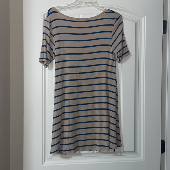 NWOT Lularoe - Picture 3 of 4